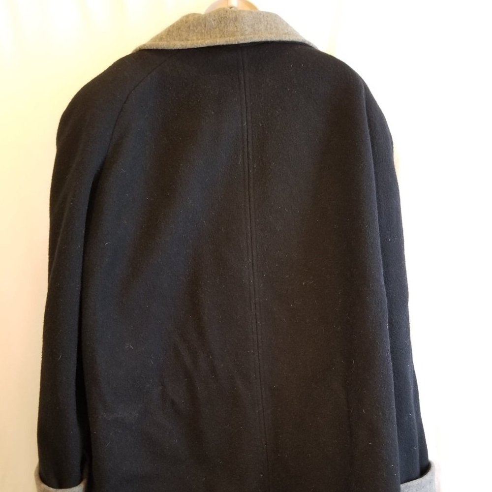 Coat - Picture 3 of 4